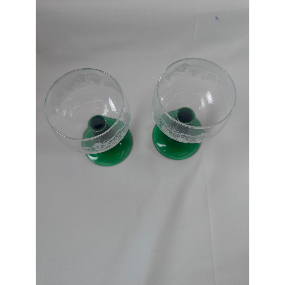 Luminarc France Green Etched Grapevine Wine Glasses beehive Stem ribbed Set of 2 - Picture 4 of 14